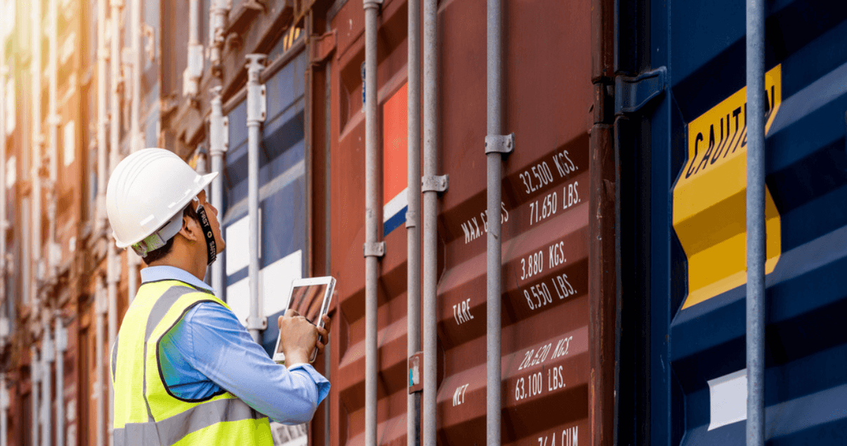 Los contenedores se acumulan en puertos y provocan una congestión en el comercio internacional