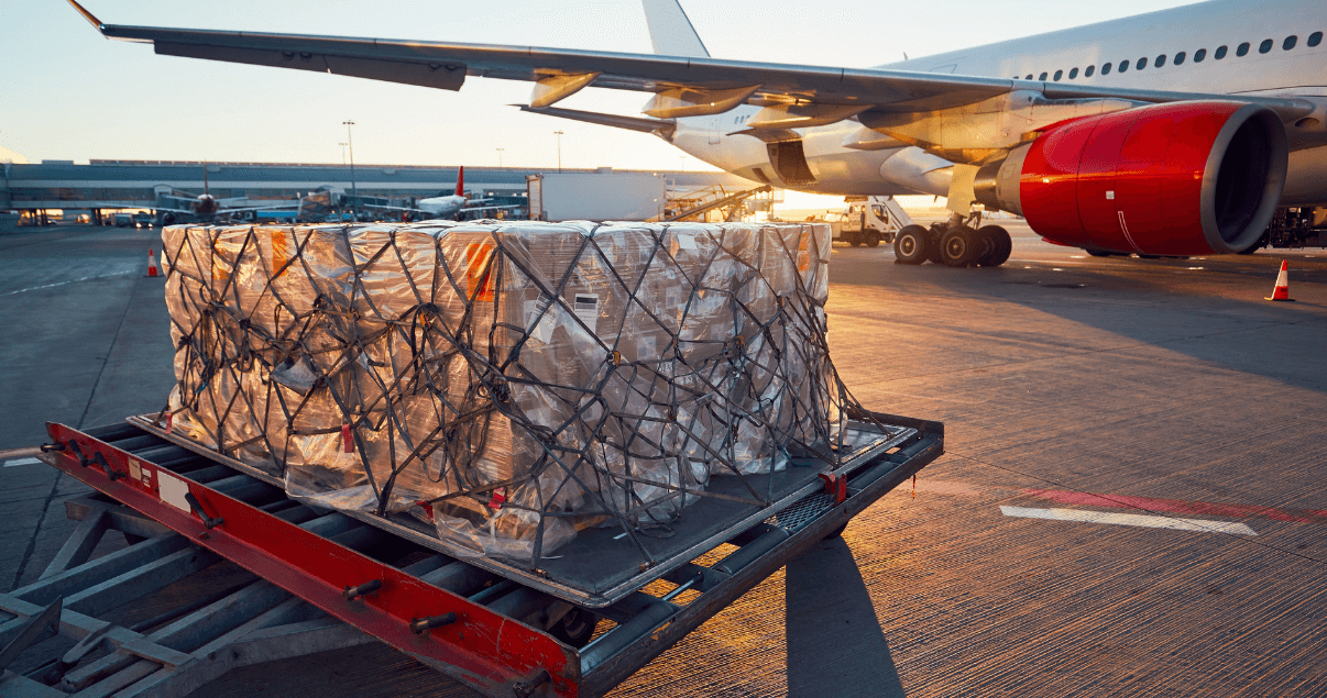 La logística del transporte aéreo resuelve llegada a destinos alejados o de rutas complejas.